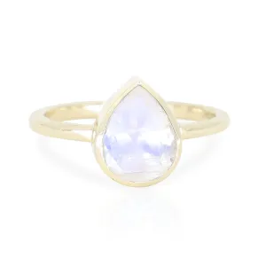 9K Yellow Gold Moonstone Tear Drop Ring
