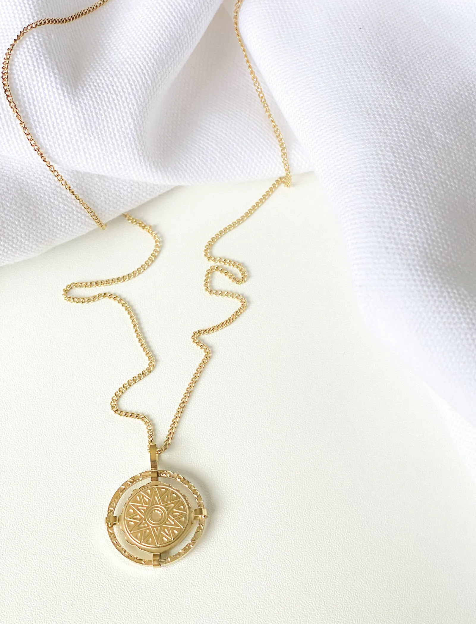 Aelin Necklace