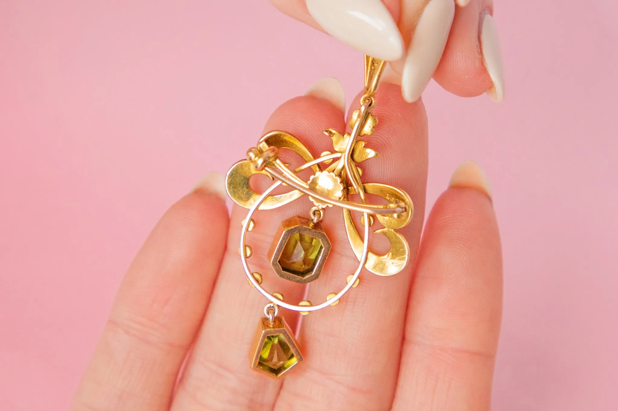 Antique 15ct Gold Peridot Pearl Pendant (4.00ct), Brooch Fitting