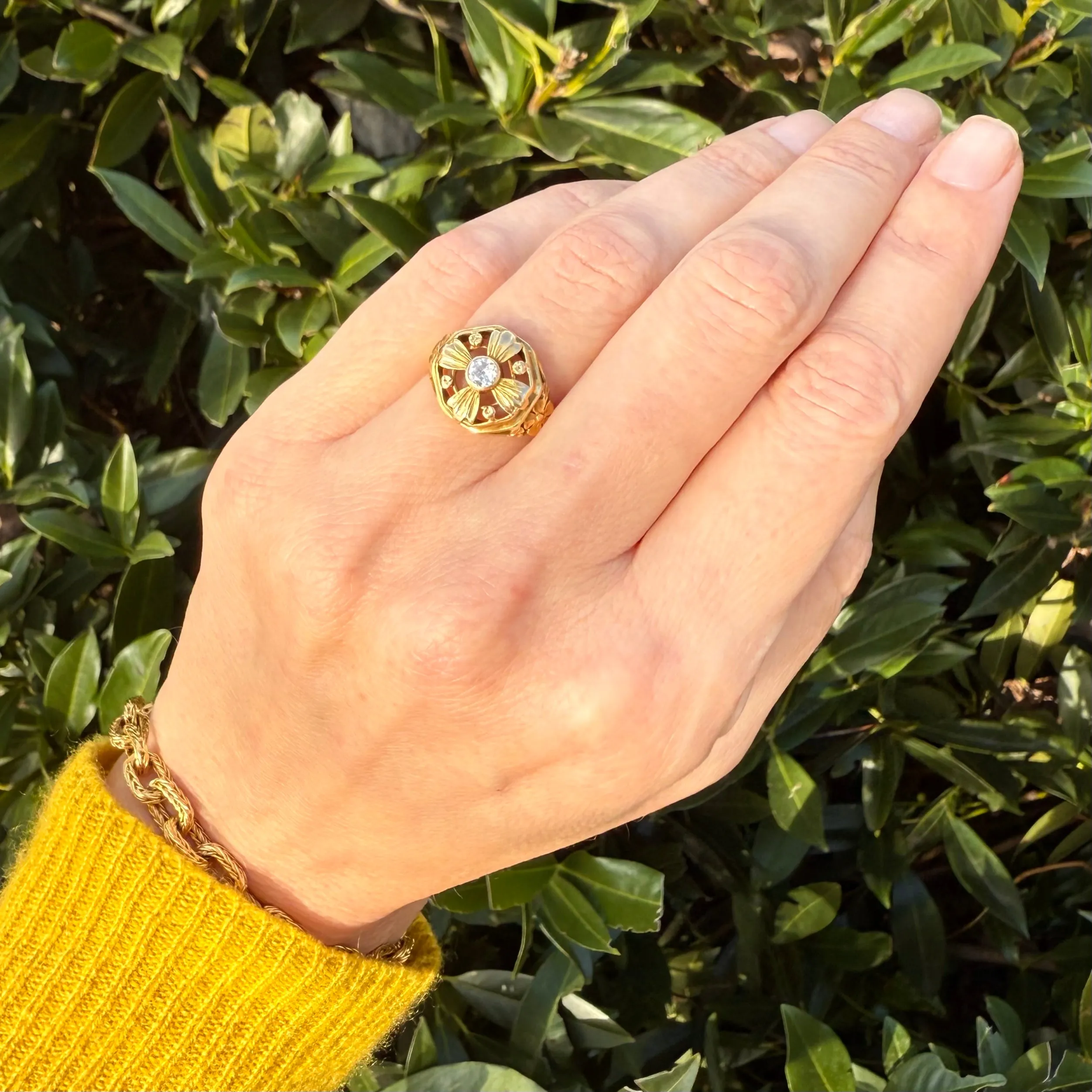 Art Nouveau Old Mine Cut Diamond 18k Gold Floral Ring