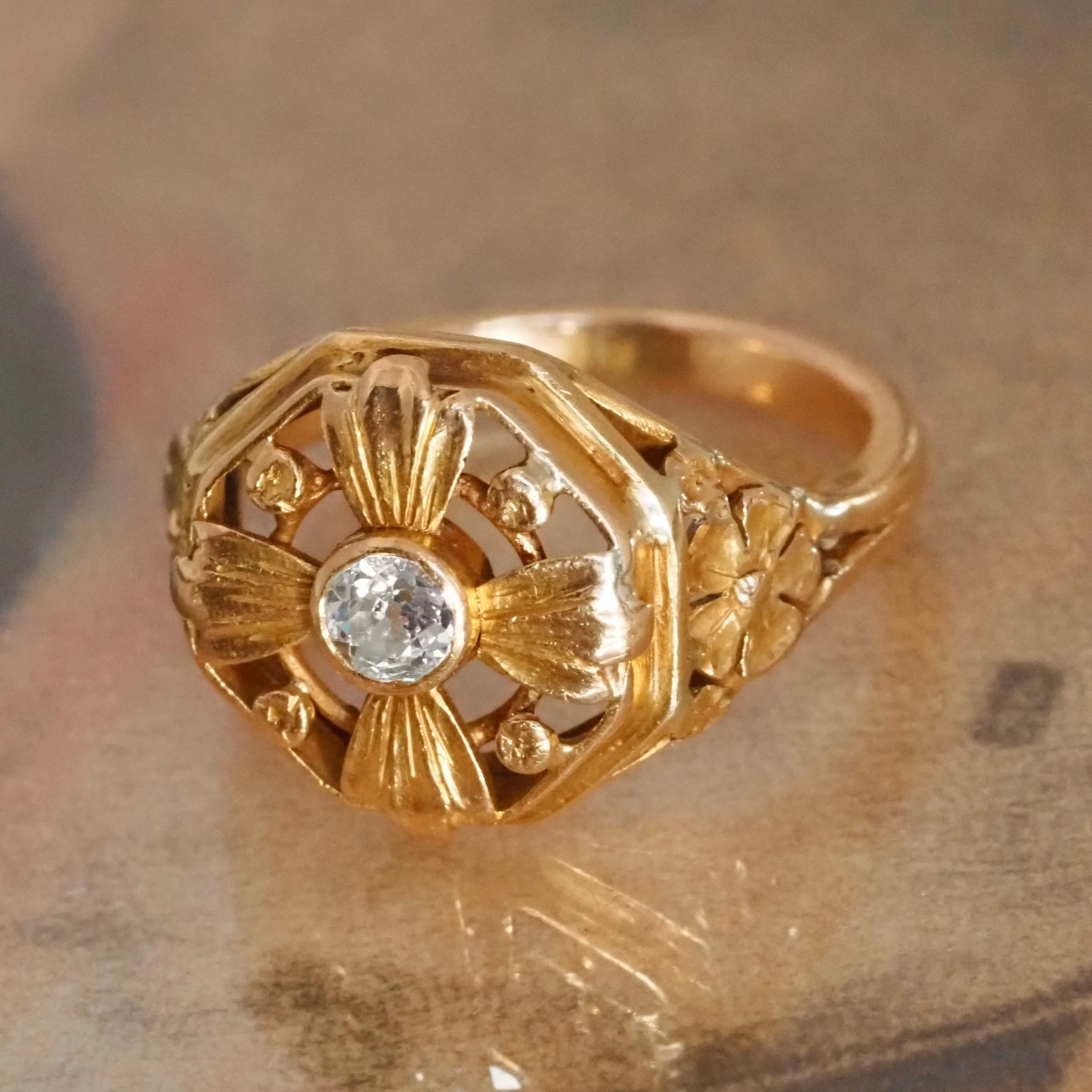 Art Nouveau Old Mine Cut Diamond 18k Gold Floral Ring