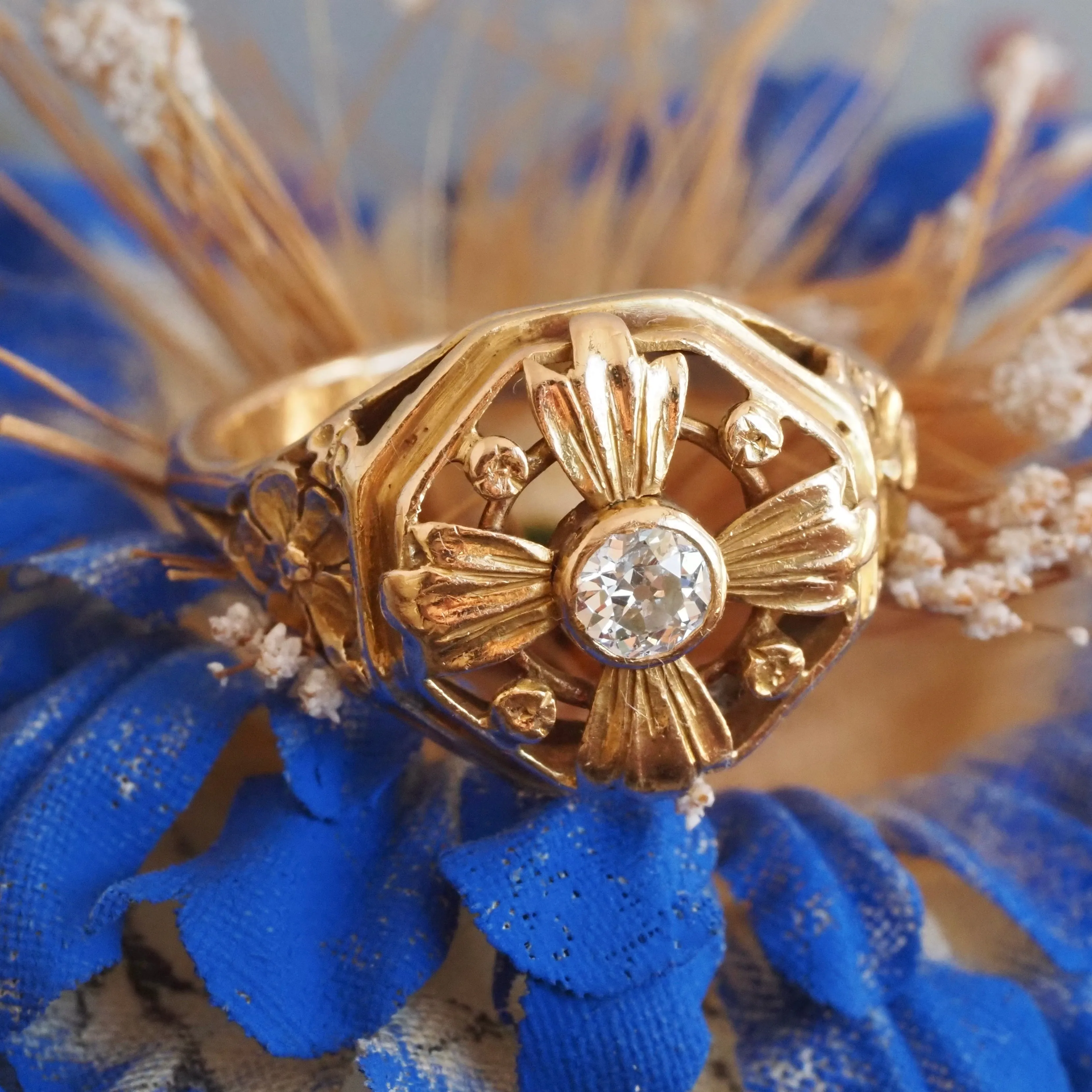 Art Nouveau Old Mine Cut Diamond 18k Gold Floral Ring