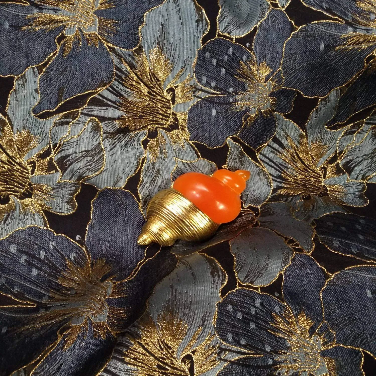 Christian Dior Brooch Vintage shell/conch pin