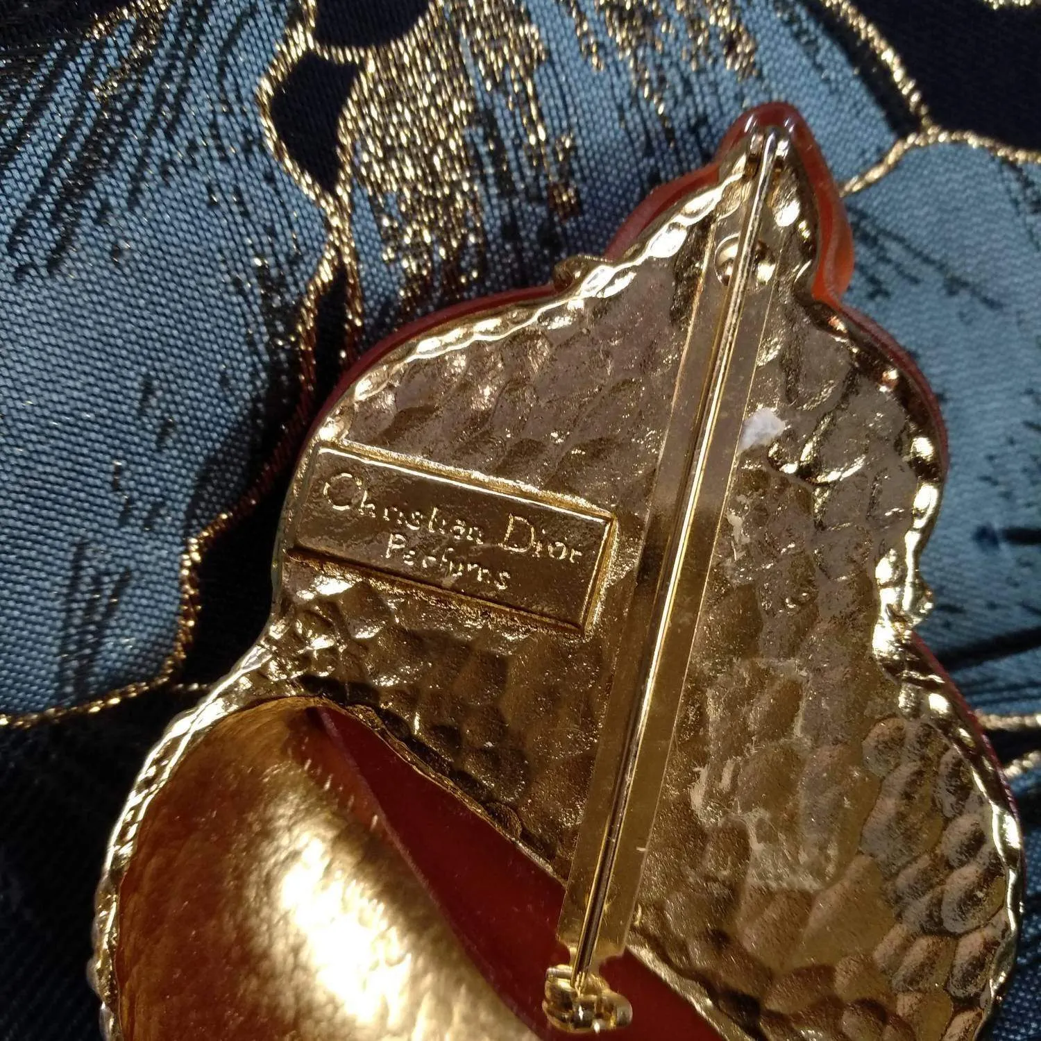Christian Dior Brooch Vintage shell/conch pin