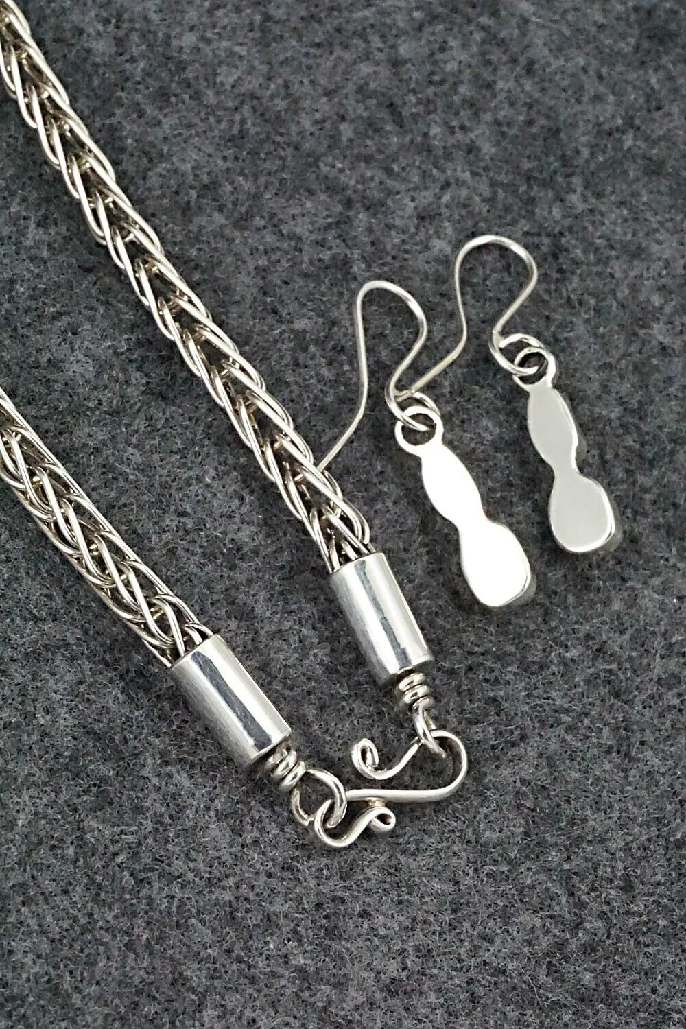 Coral & Sterling Silver Necklace and Earrings Set - Smokey Gchachu