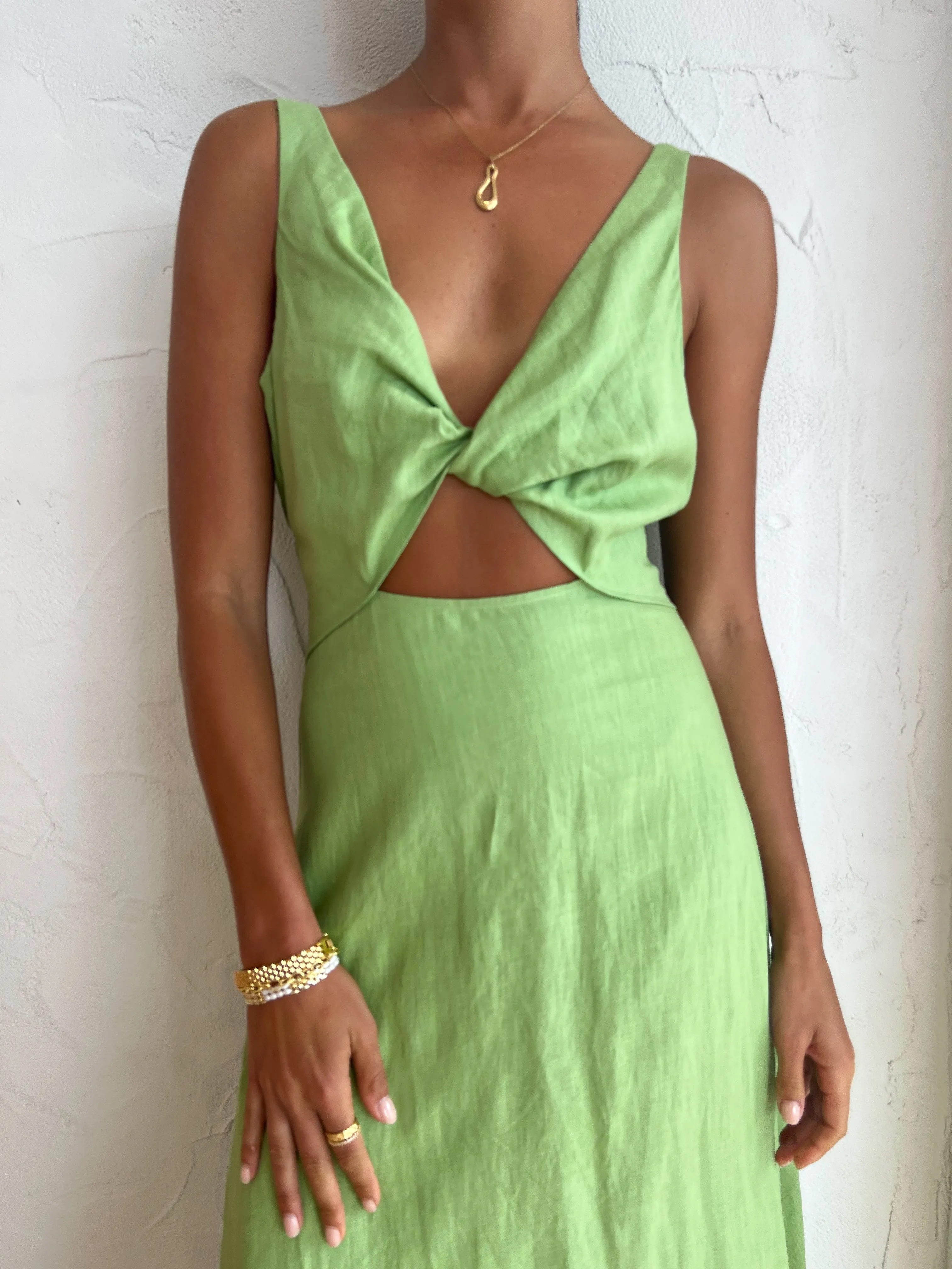 Issy Blue Skies Dress in Apple