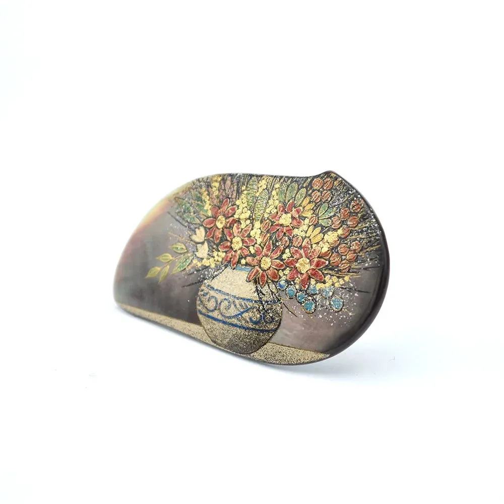 Maki-e Urushi Lacquer Brooch - Black Lip Oyster Pearl Shell / Flower -, Traditional Japanese Urushi Lacquer Jewelry