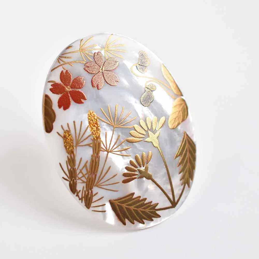 Maki-e Urushi Lacquer Brooch - White South Sea Pearl Shell / Spring Flower -, Traditional Japanese Urushi Lacquer Jewelry