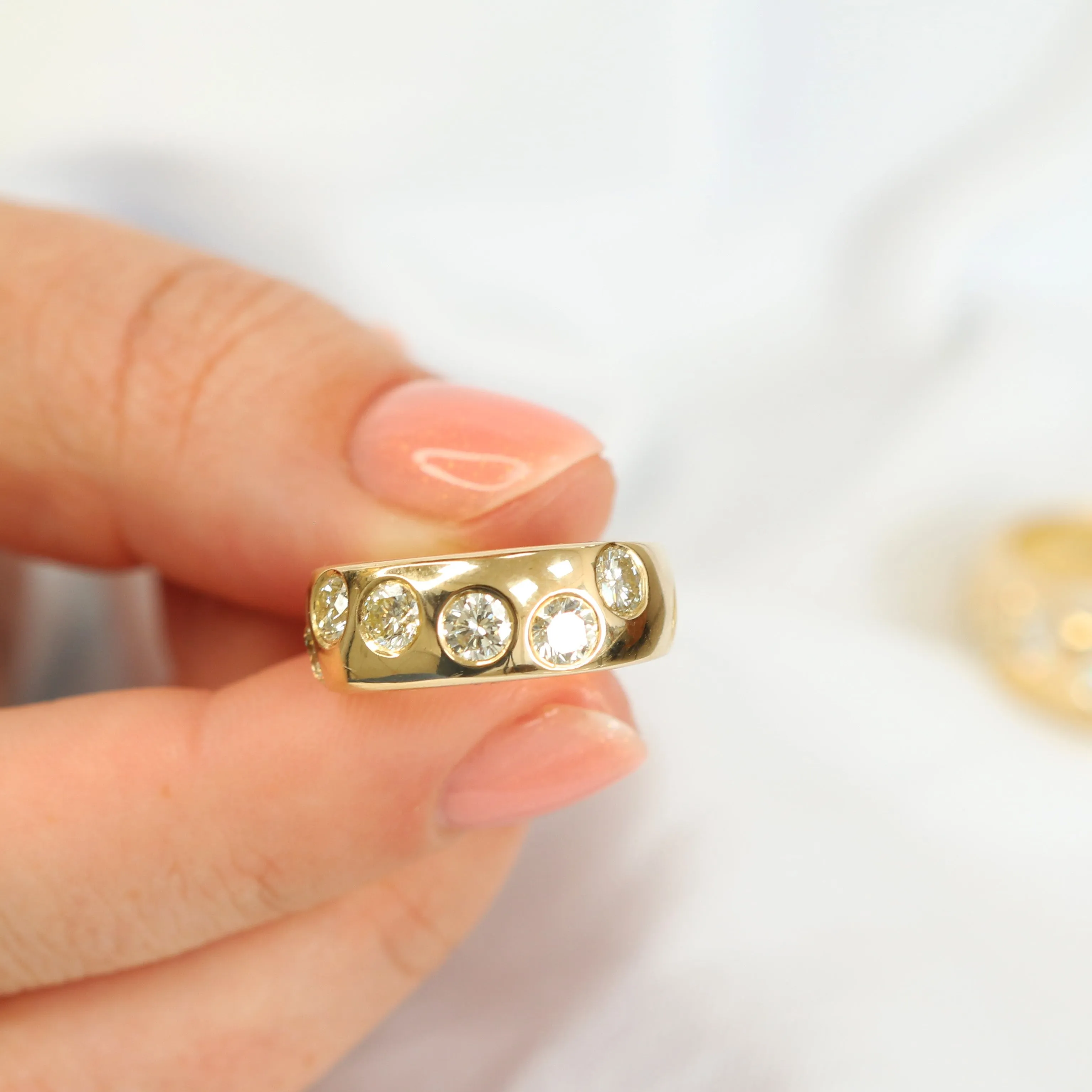 V Moons Chunky Natural Round cut Diamond Wedding Band