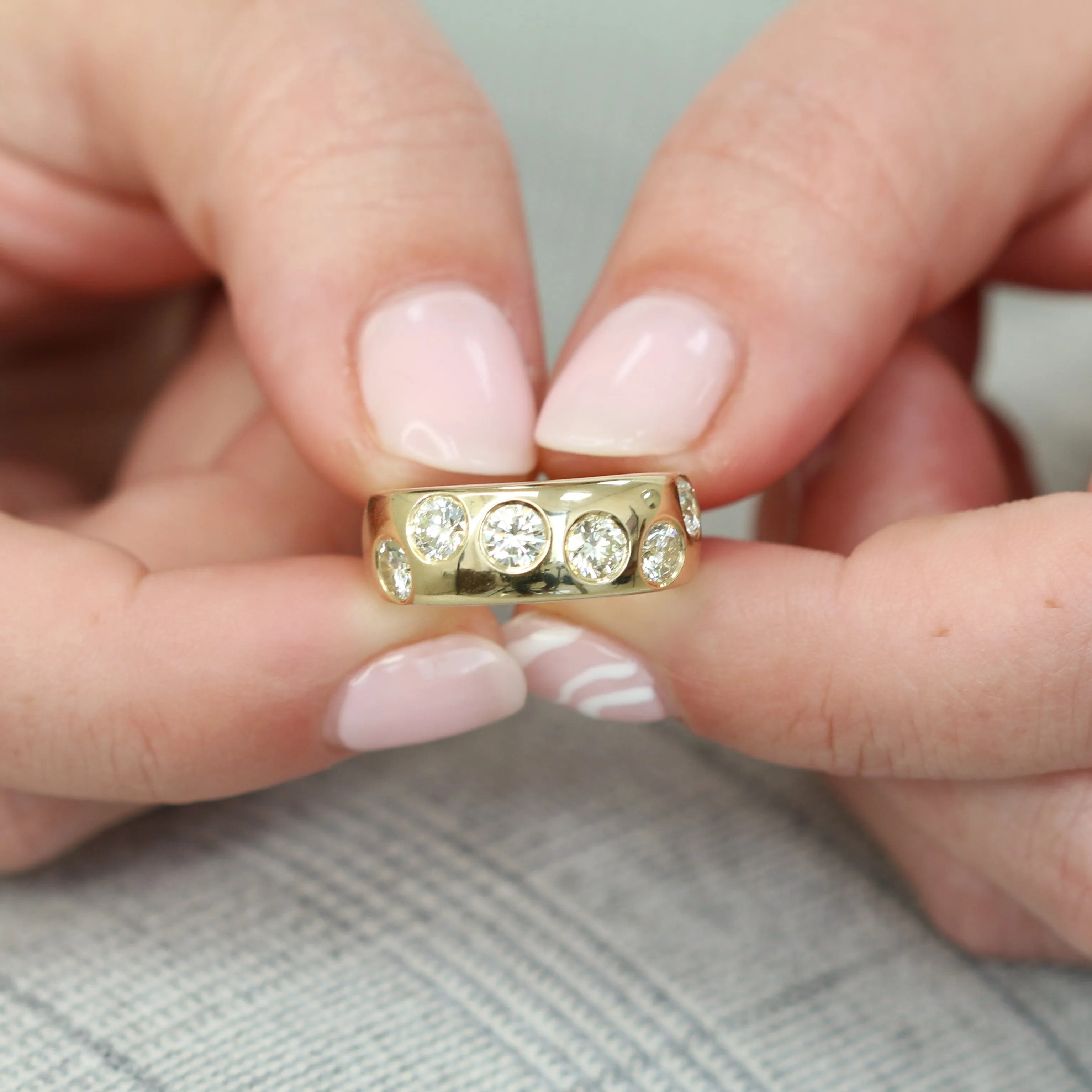V Moons Chunky Natural Round cut Diamond Wedding Band