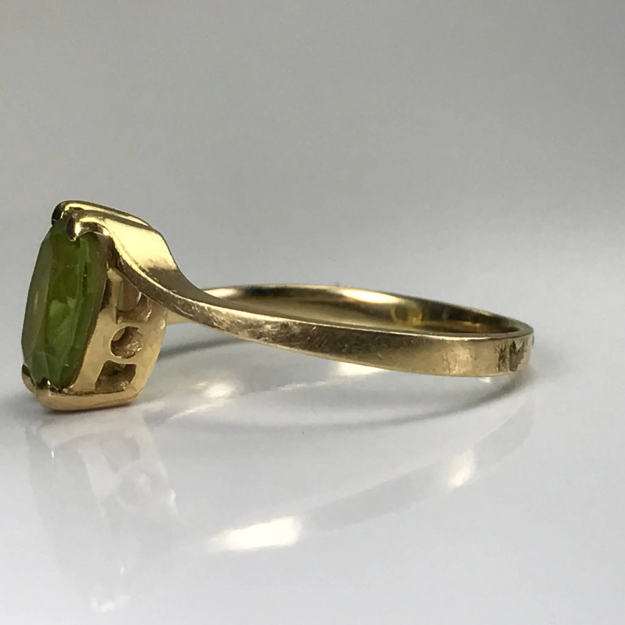 Vintage Peridot Engagement Ring in 10K Gold. August Birthstone. 16th Anniversary. Estate Jewelry.