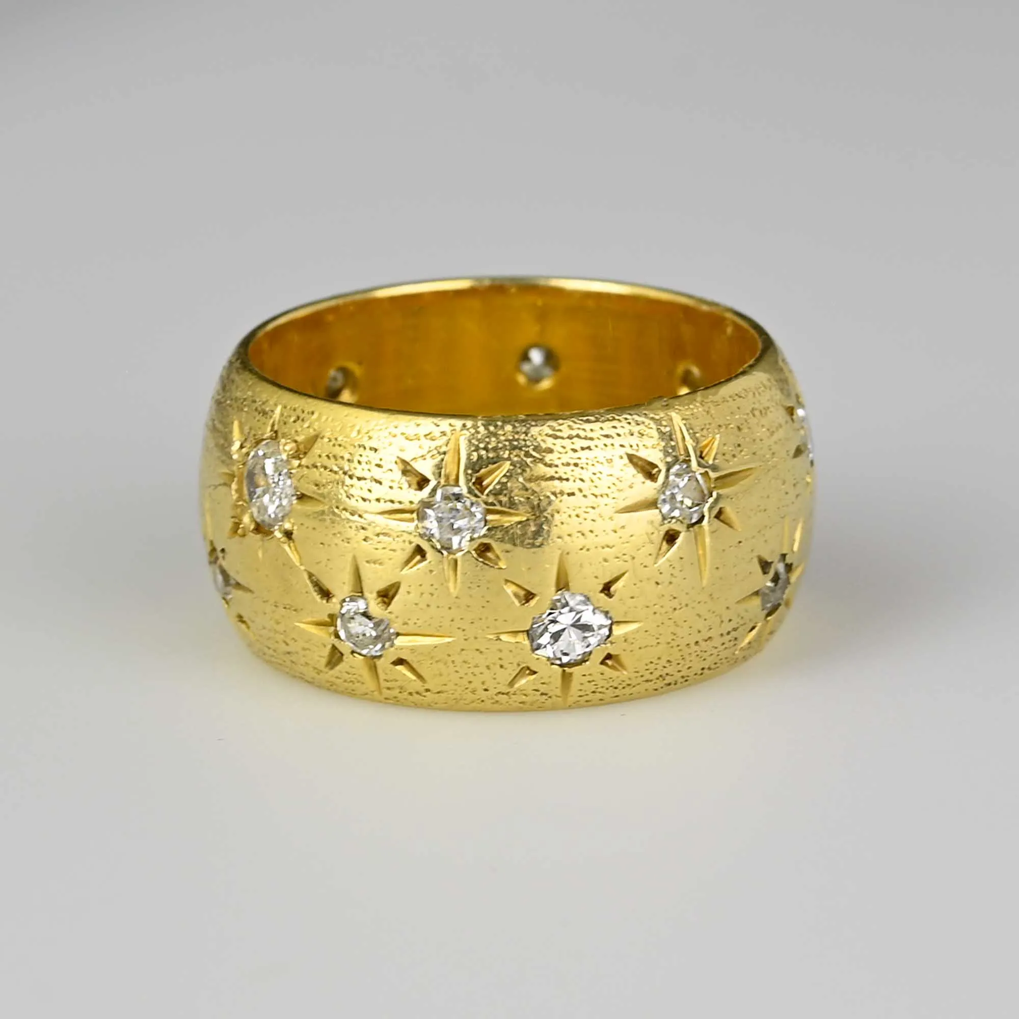 Vintage Wide 14K Gold Star Diamond Band Ring