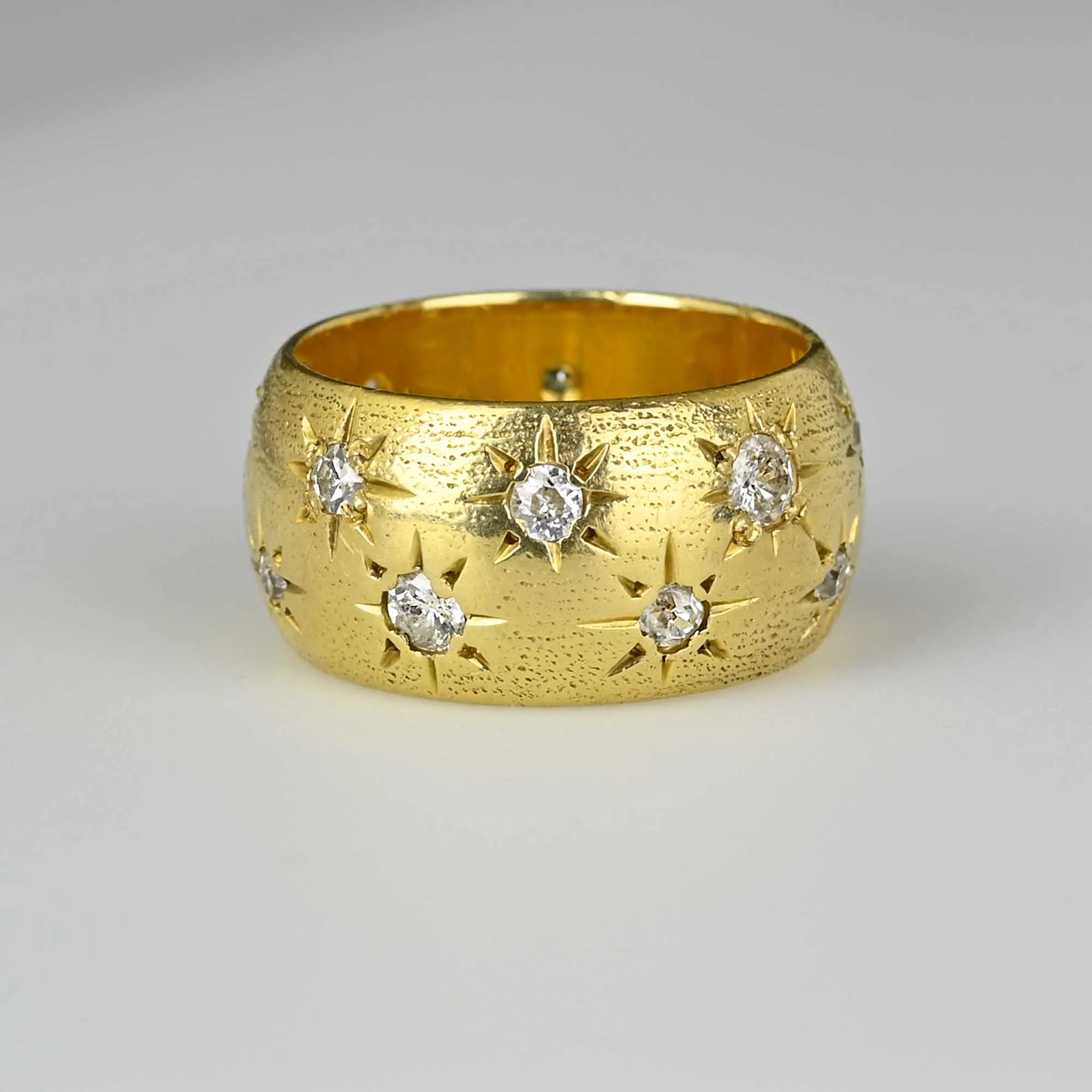 Vintage Wide 14K Gold Star Diamond Band Ring