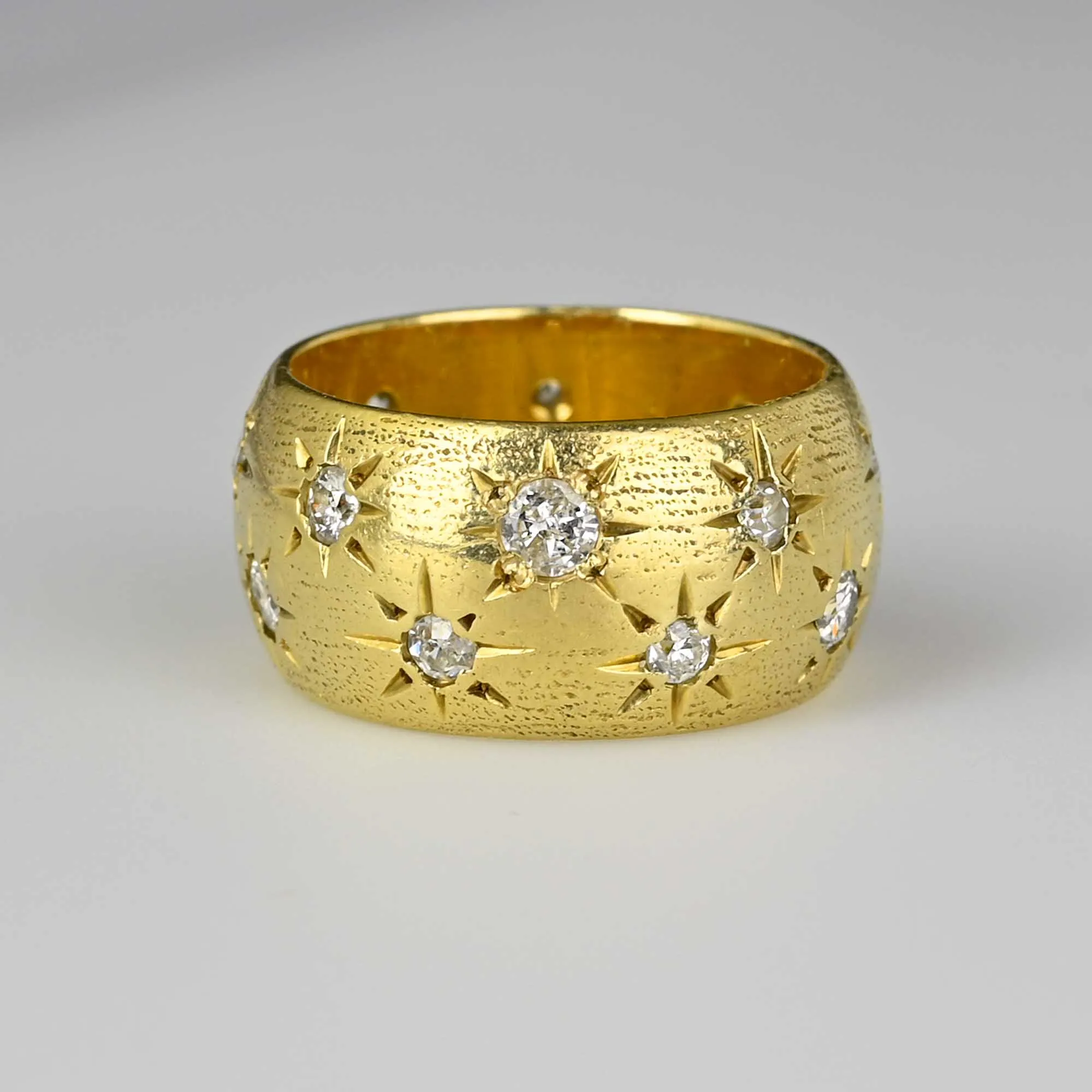Vintage Wide 14K Gold Star Diamond Band Ring